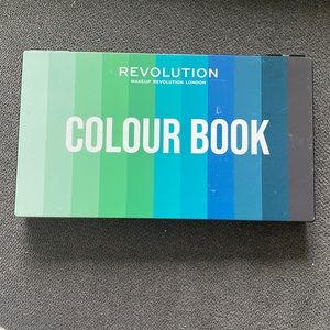 REVOLUTION COLOUR BOOK EYESHADOW PALLET